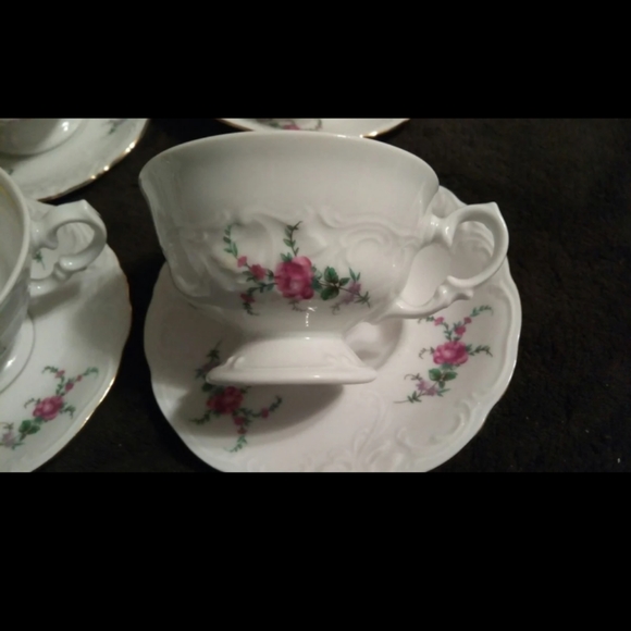 Porcelain Floral teacup - Picture 4 of 5